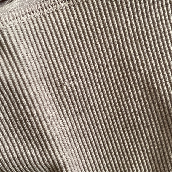 NWT PINK VS sports bra - Picture 5 of 6